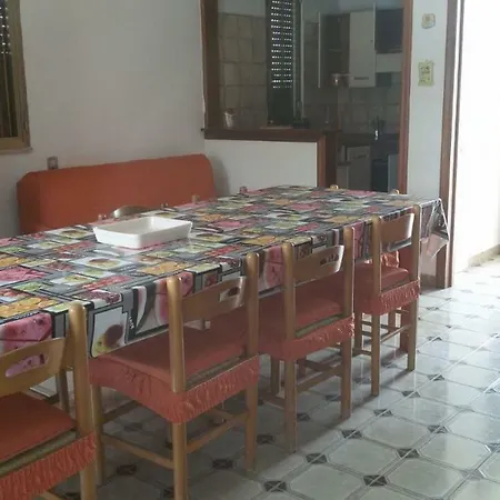 Casa Vacanze Torre Squillace * Sant Isidoro (Apulia)